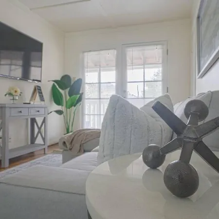 Stylish Stay W Texas Flair Apt Close To Med Ctr Nrg Downtown